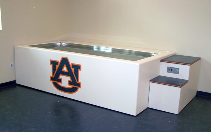 Auburn University Model 4541 CRYOTherm hydrotherapy system