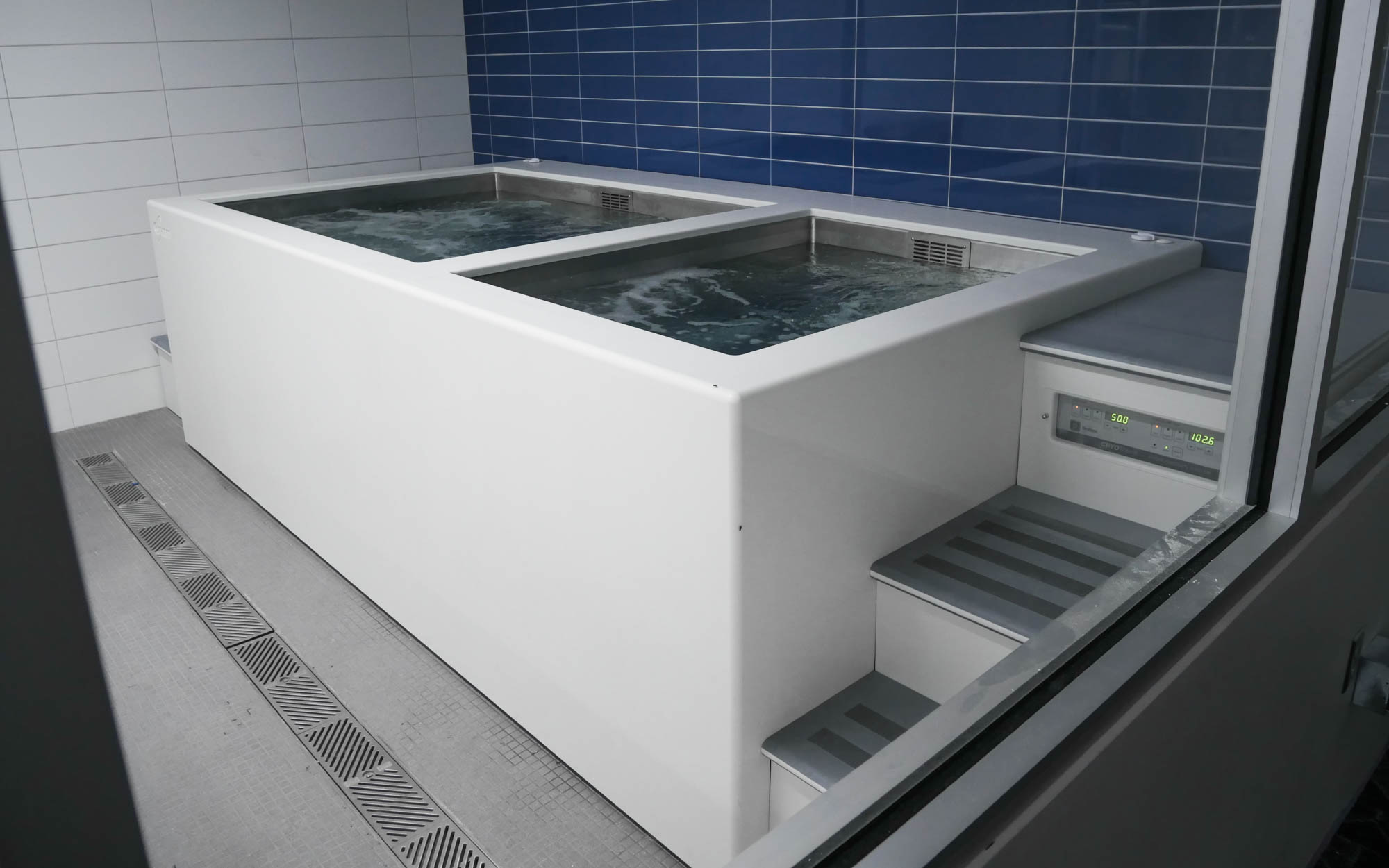 Luther College - Model 4306 CRYOTherm