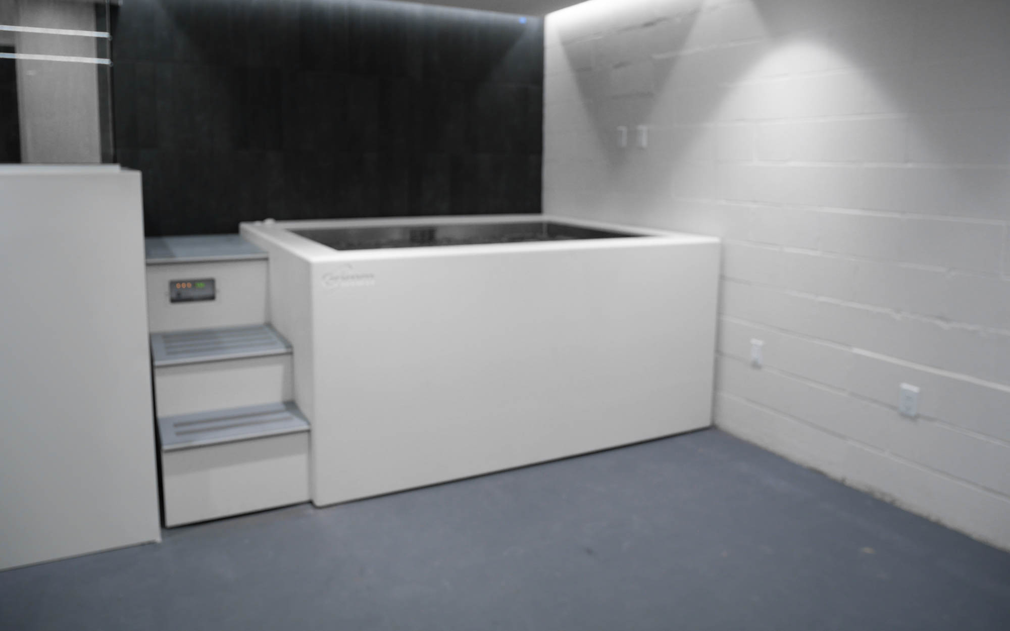 Texas A&M University Tennis - Model 6224 CRYOTherm